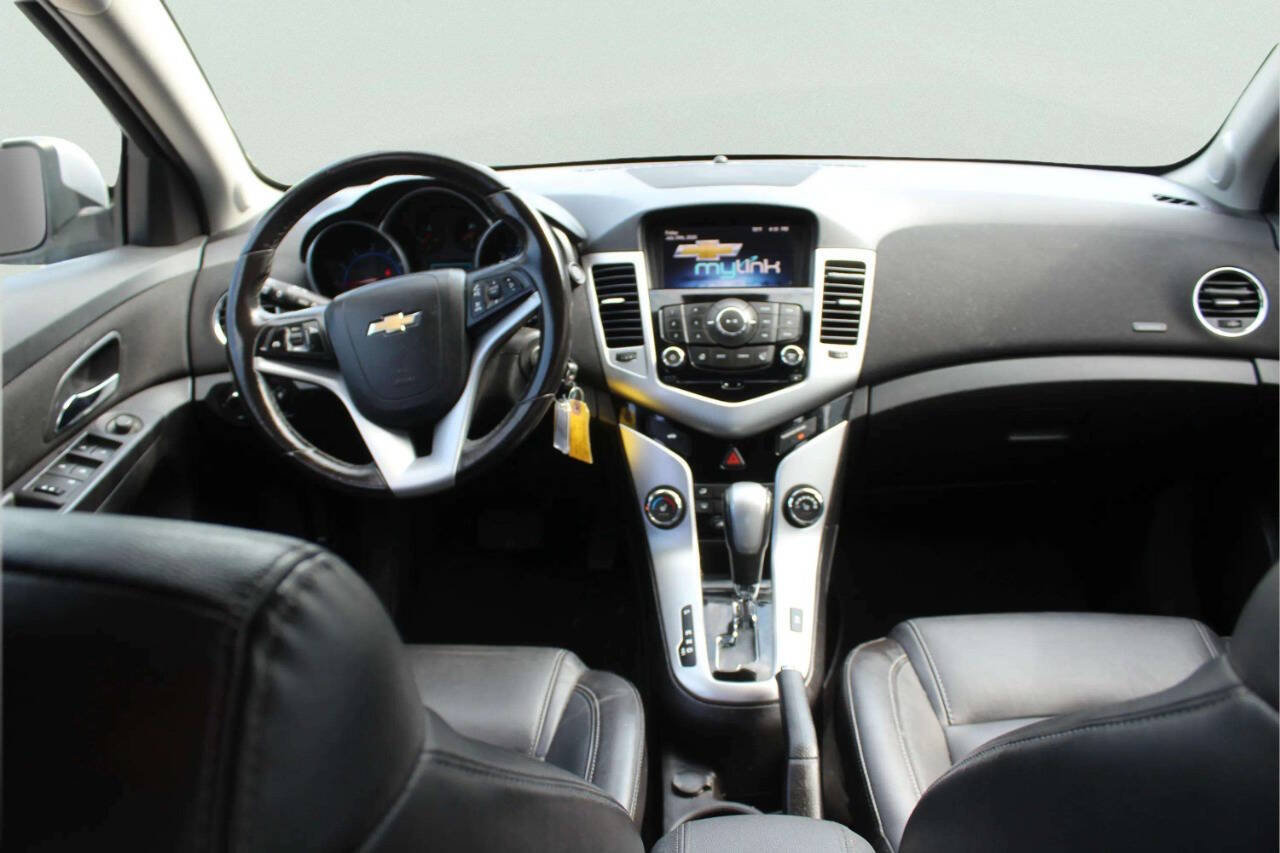 Used 2015 Chevrolet Cruze LT FWD image 8