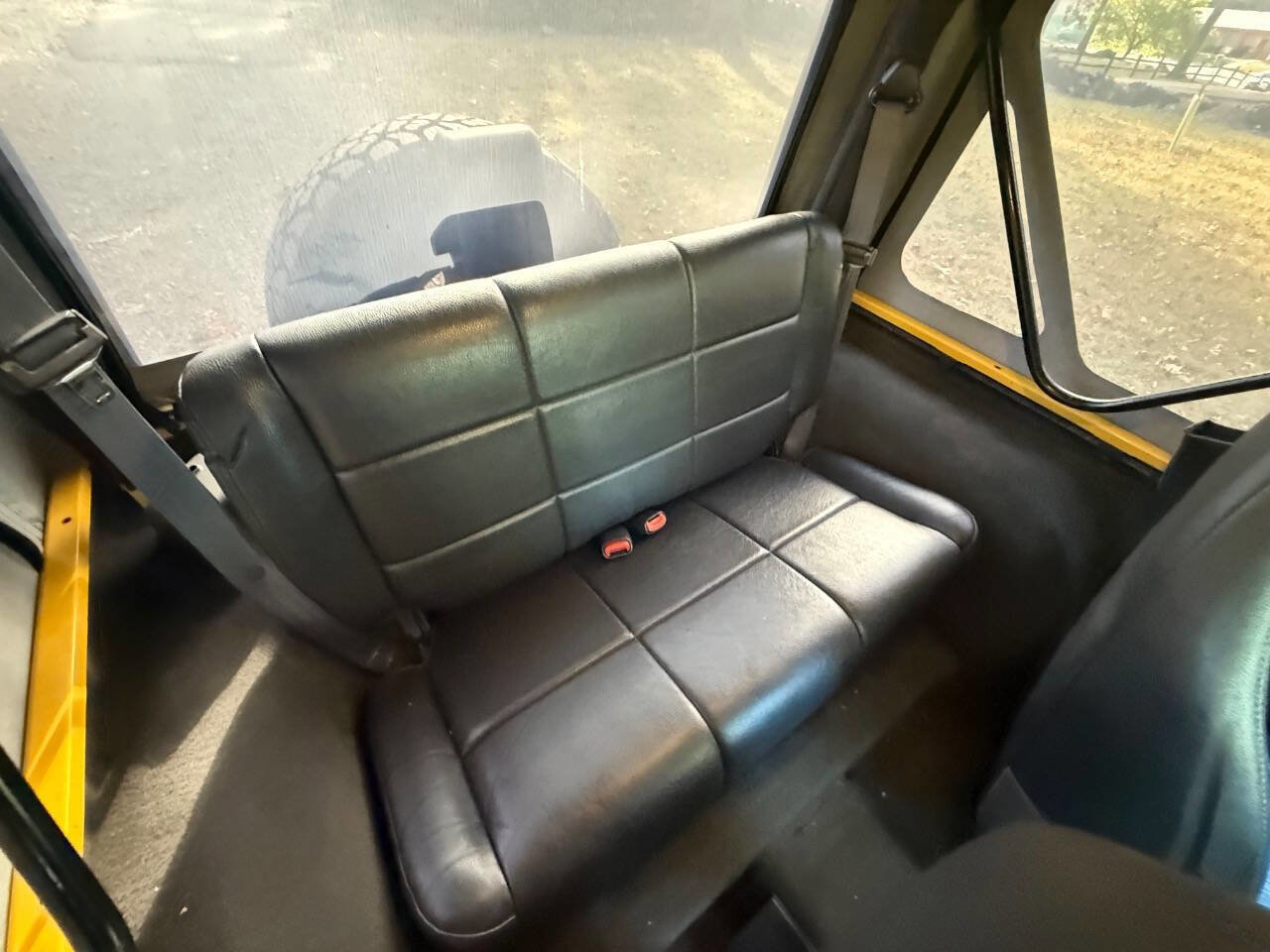 Used 2002 Jeep Wrangler SE image 28