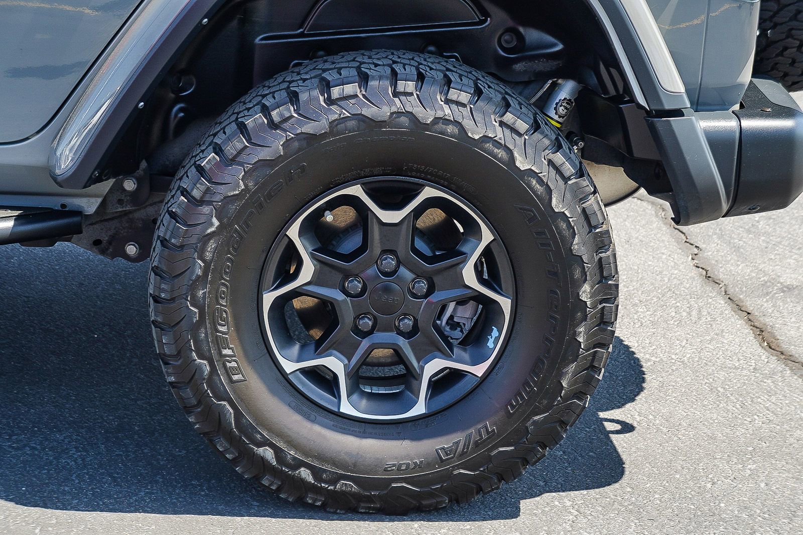 Used 2023 Jeep Wrangler Unlimited Rubicon 4xe w/ Cold Weather Group AWD/4WD image 11