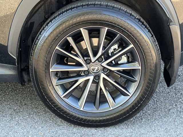 Used 2024 Lexus NX 250 FWD w/ Towing Package (2000 Lbs) image 11