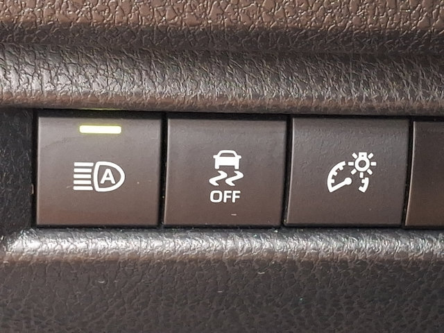 Used 2025 Toyota Camry SE FWD image 24