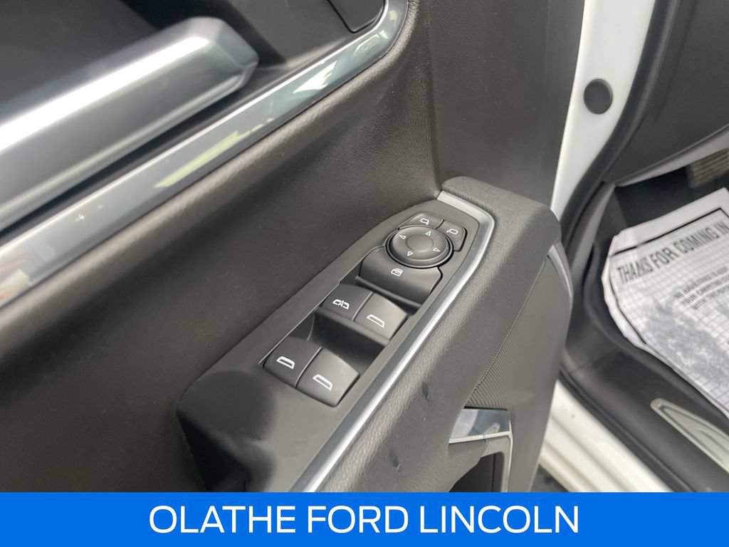 Used 2025 Chevrolet Silverado 1500 LT AWD/4WD image 14