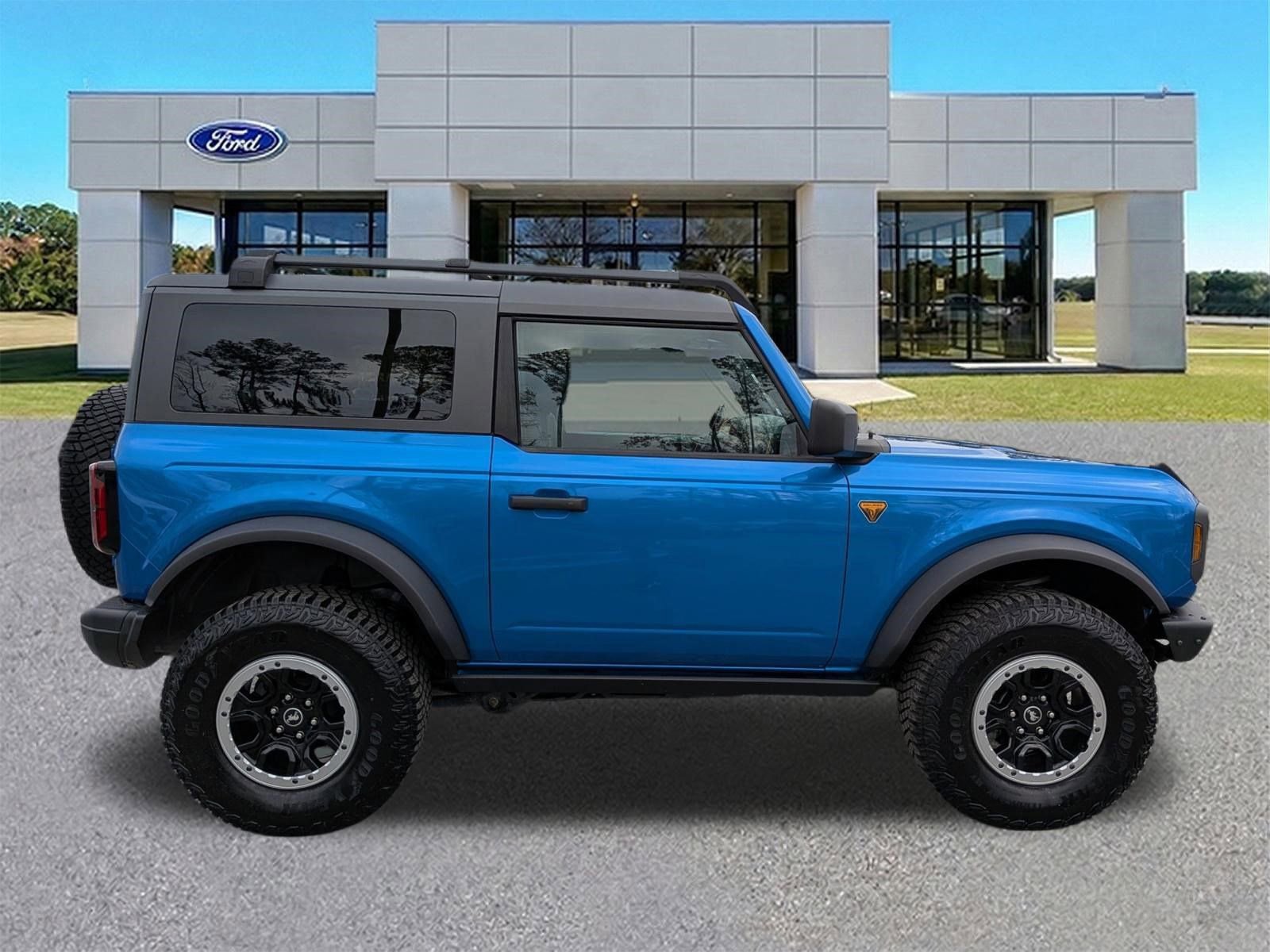 Certified 2021 Ford Bronco Badlands w/ Sasquatch Package image 3