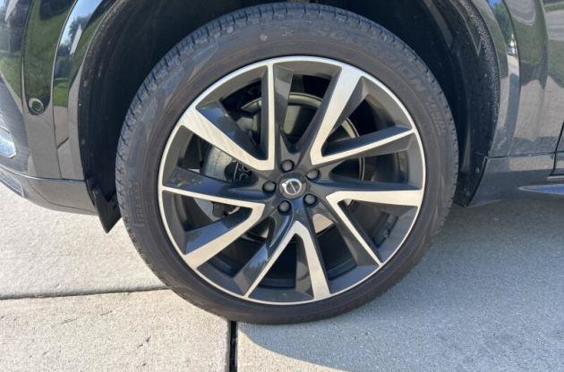 Used 2024 Volvo XC90 B6 Ultimate w/ Protection Package Premier AWD/4WD image 13