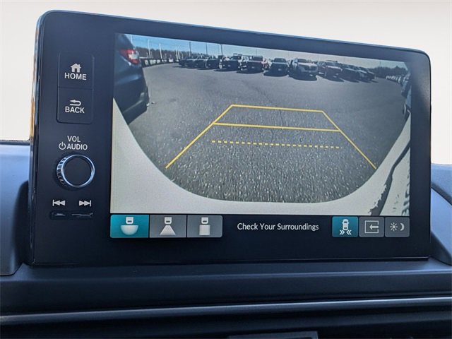 New 2025 Honda Pilot Touring image 19