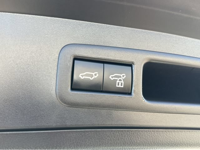Certified 2025 Lexus UX 300h FWD w/ Accessory Package (Z2) image 20