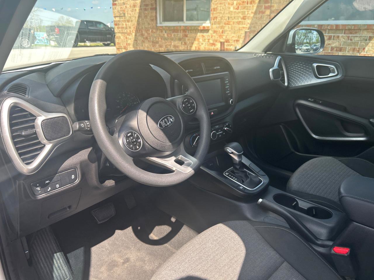 Used 2020 Kia Soul S image 17