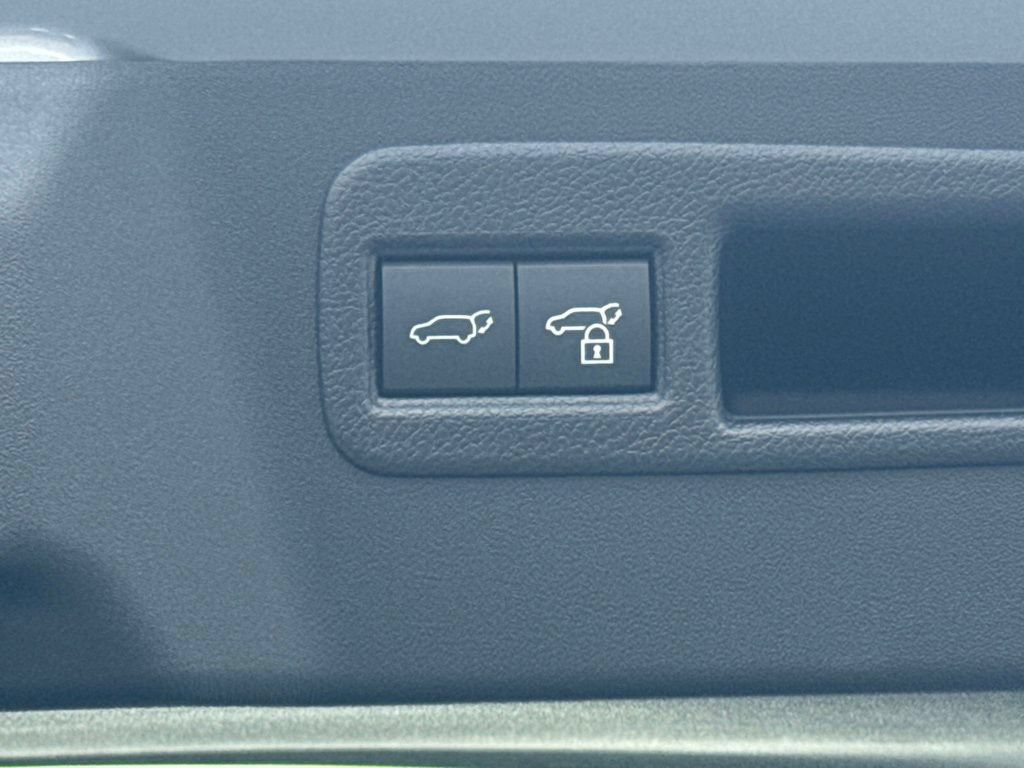 New 2026 Toyota C-HR AWD/4WD image 17