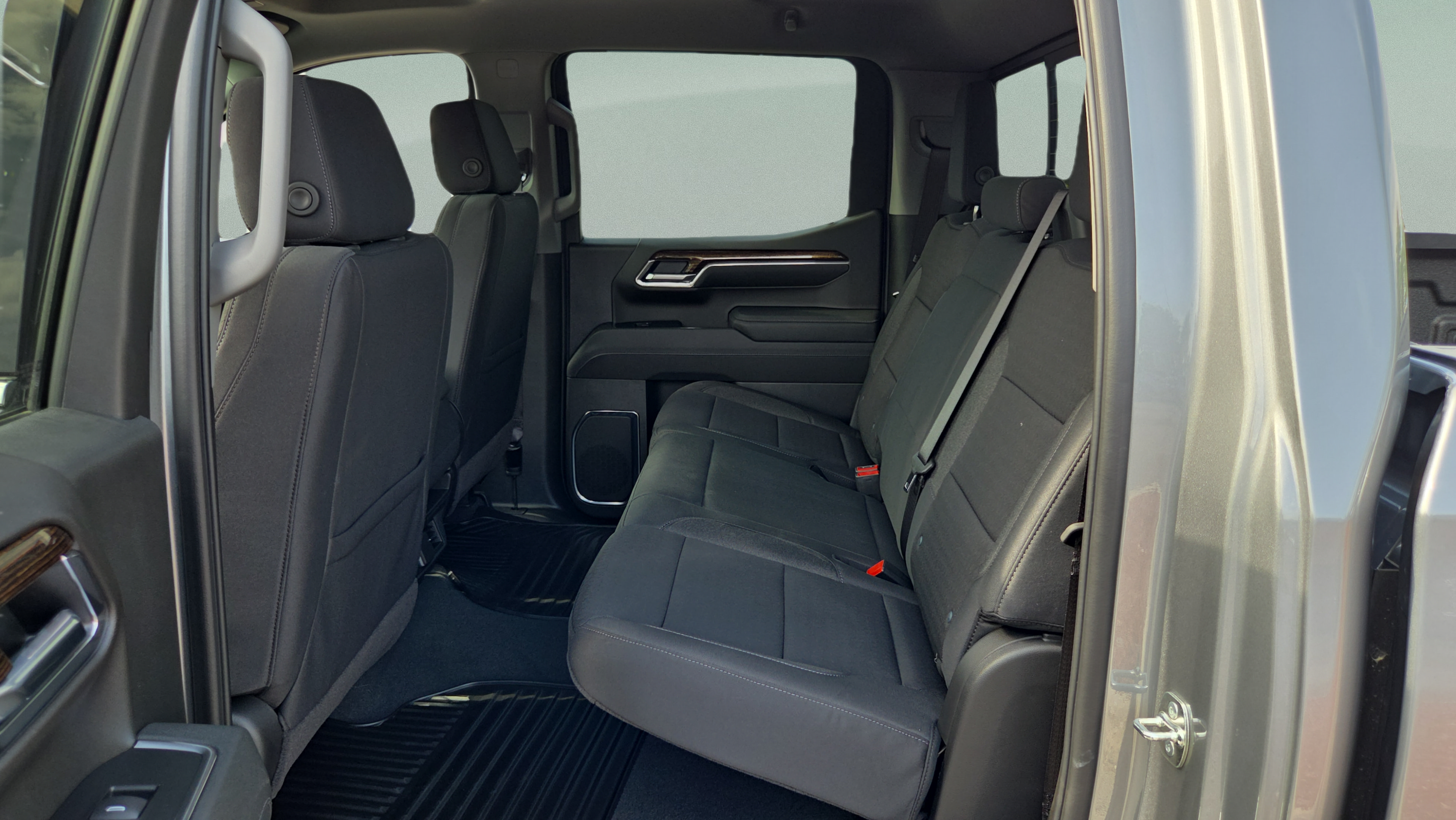 New 2026 GMC Sierra 1500 SLE w/ Preferred Package AWD/4WD image 10