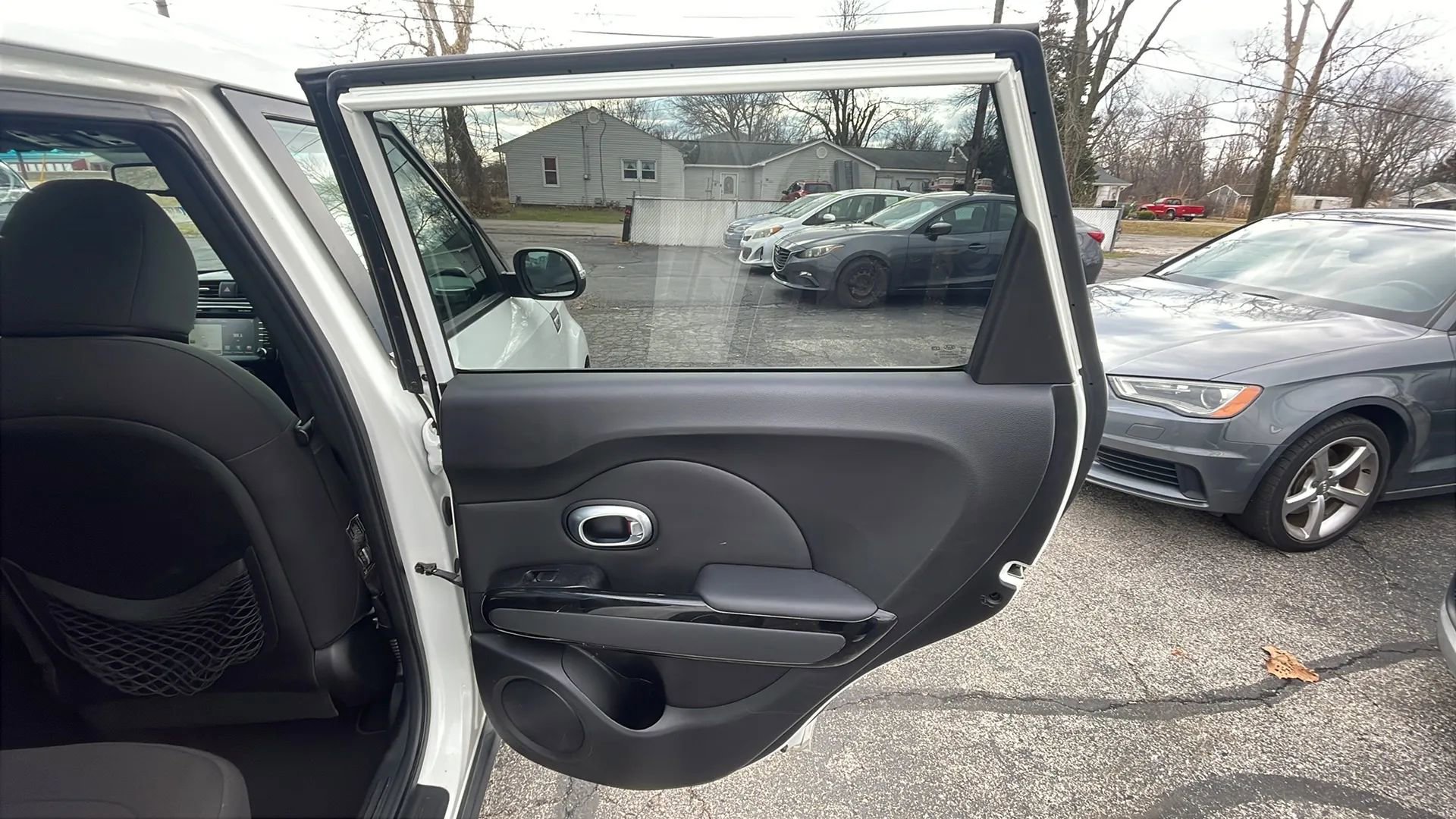 Used 2014 Kia Soul ! w/ Sun & Sound Package image 29