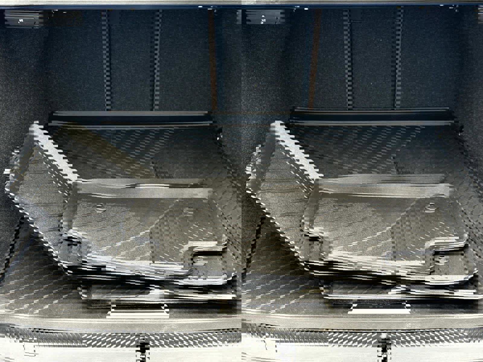 Used 2024 BMW 530i xDrive w/ Premium Package image 29