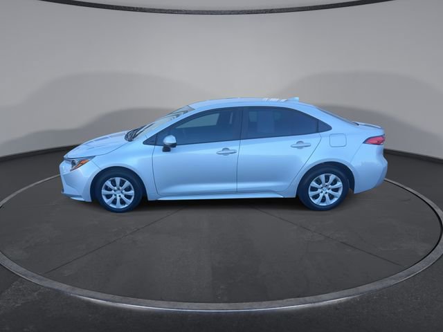 Used 2024 Toyota Corolla LE FWD image 9