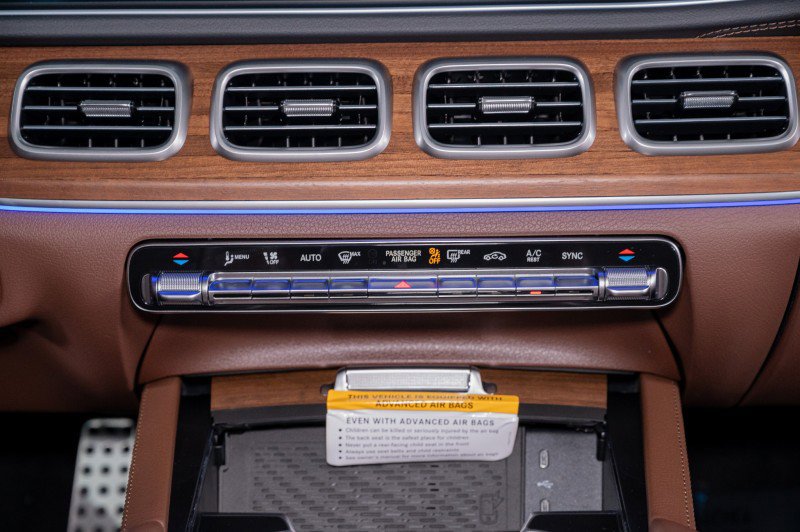 New 2026 Mercedes-Benz GLS 450 4MATIC image 23