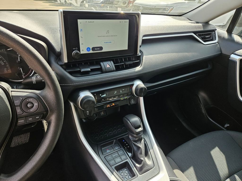 Used 2025 Toyota RAV4 LE image 20