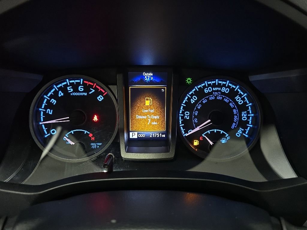 Used 2023 Toyota Tacoma TRD Off-Road w/ Technology Package AWD/4WD image 22