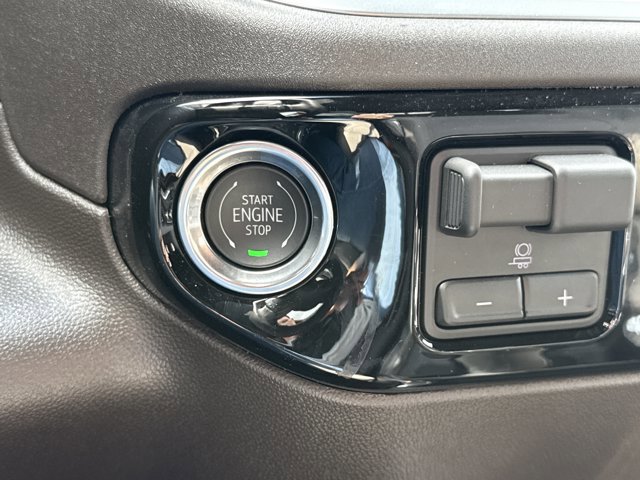 New 2026 GMC Sierra 1500 SLT image 26