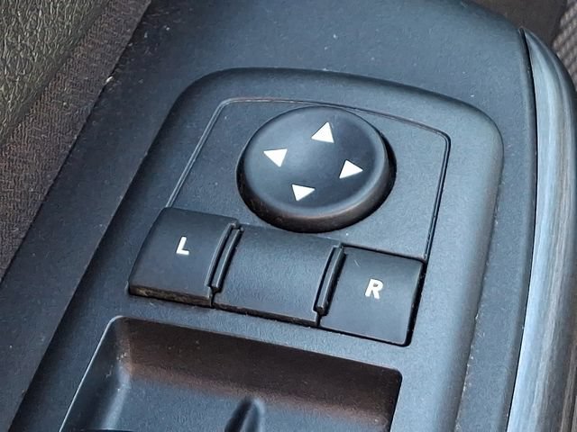 Used 2016 Jeep Cherokee Sport AWD/4WD image 18