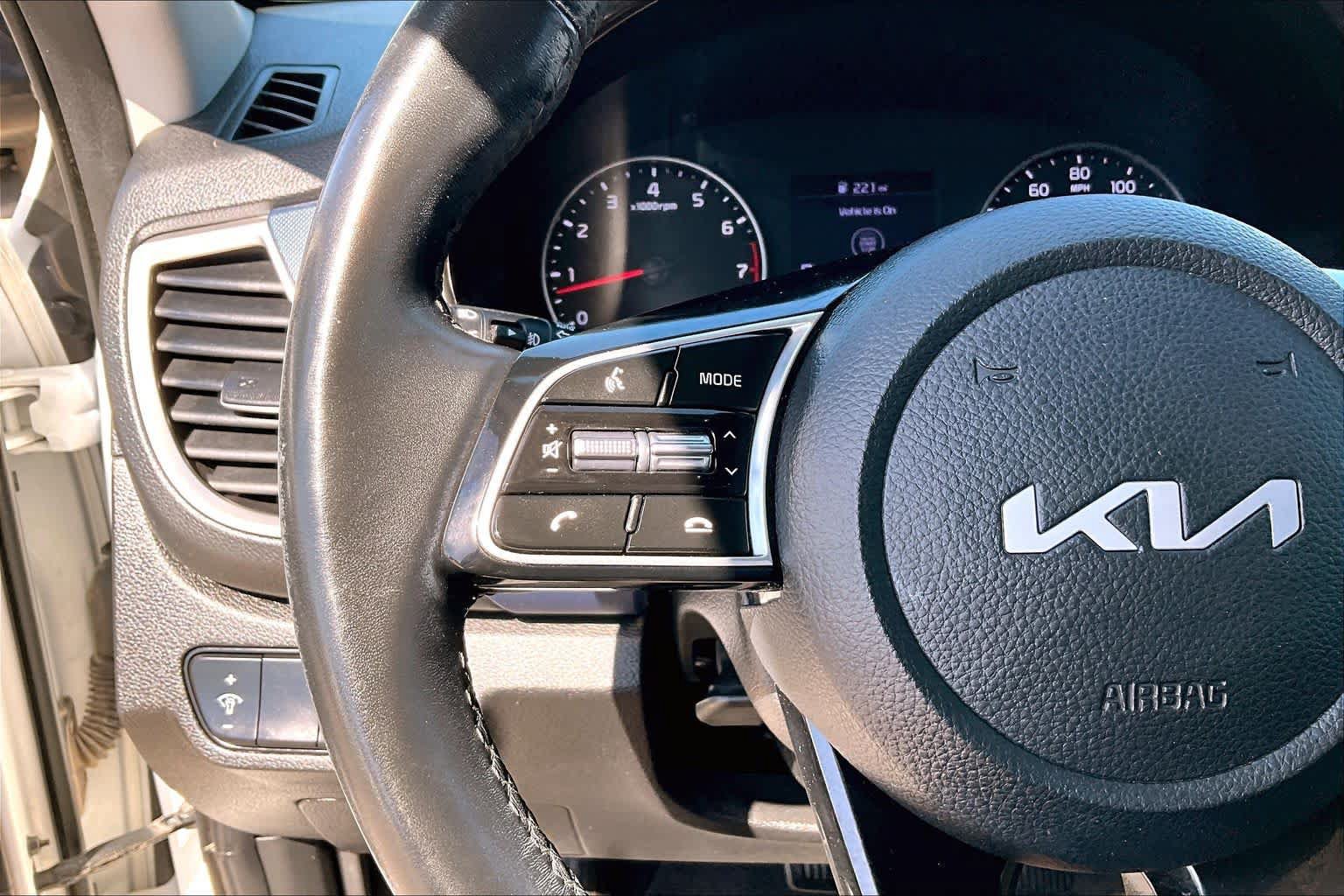 Used 2023 Kia Seltos S w/ Navigation Package FWD image 23