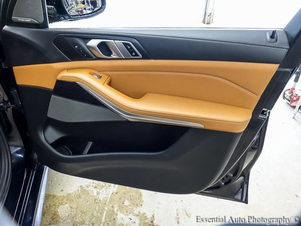 Used 2023 BMW X7 xDrive40i w/ M Sport Package image 30