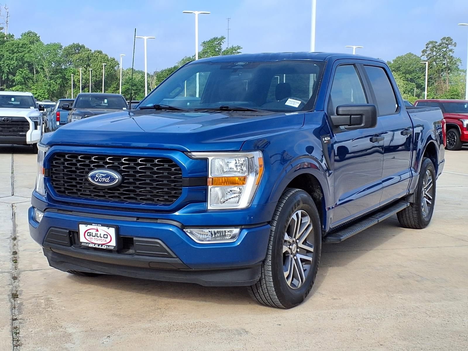 Used 2022 Ford F150 XL w/ STX Appearance Package RWD image 3