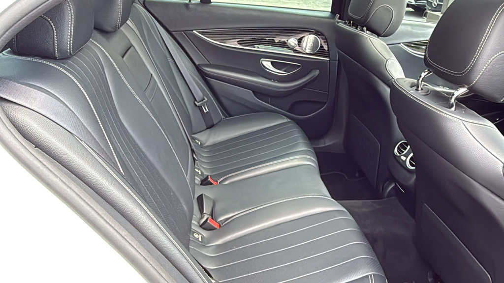 Used 2020 Mercedes-Benz E 350 Sedan image 15