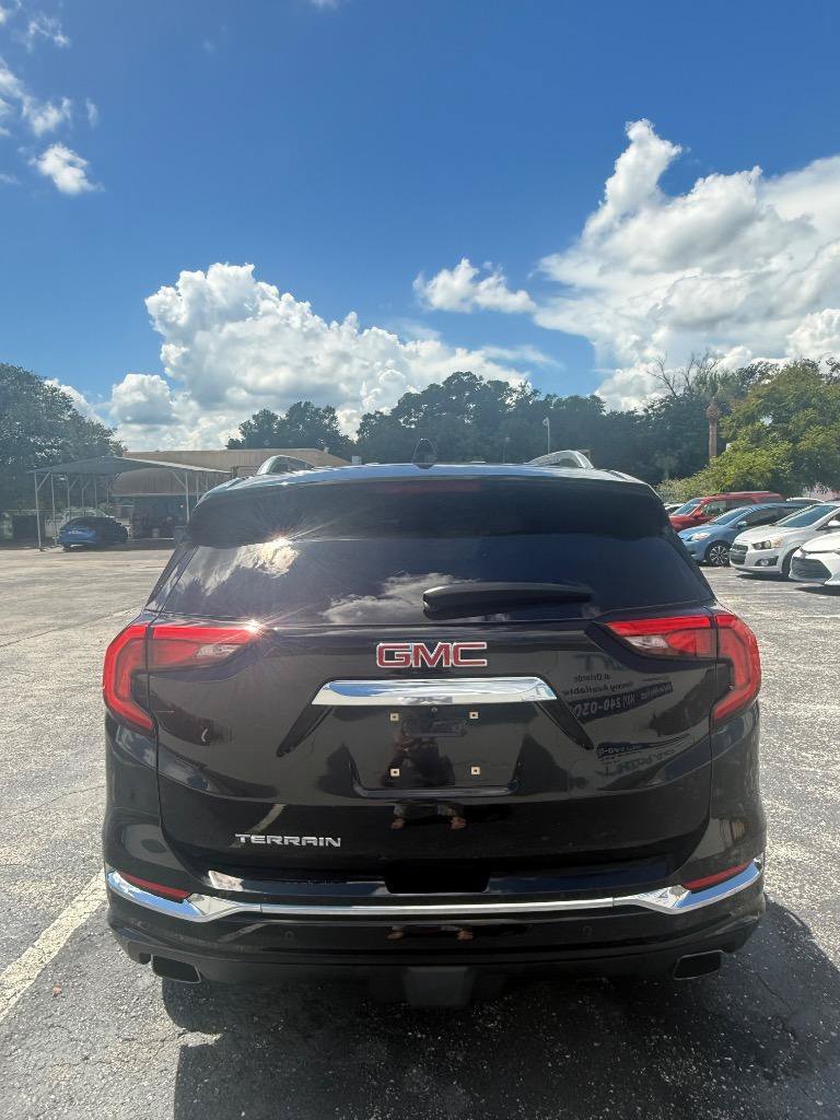Used 2019 GMC Terrain Denali w/ Advanced Safety Package FWD image 19