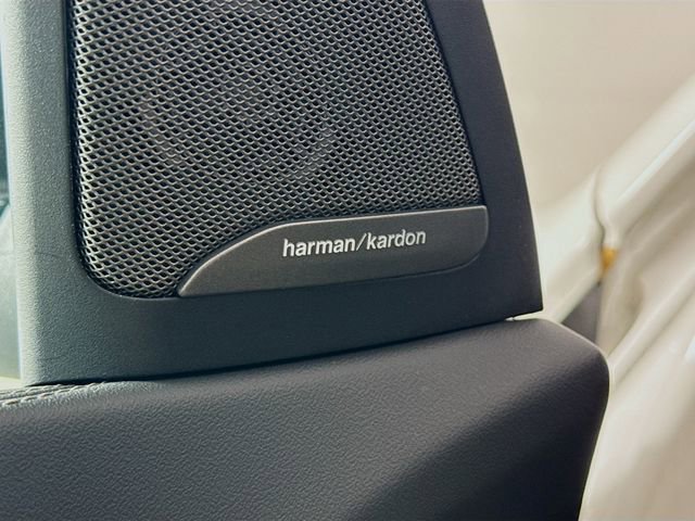 Used 2024 BMW X5 xDrive40i w/ Premium Package image 19