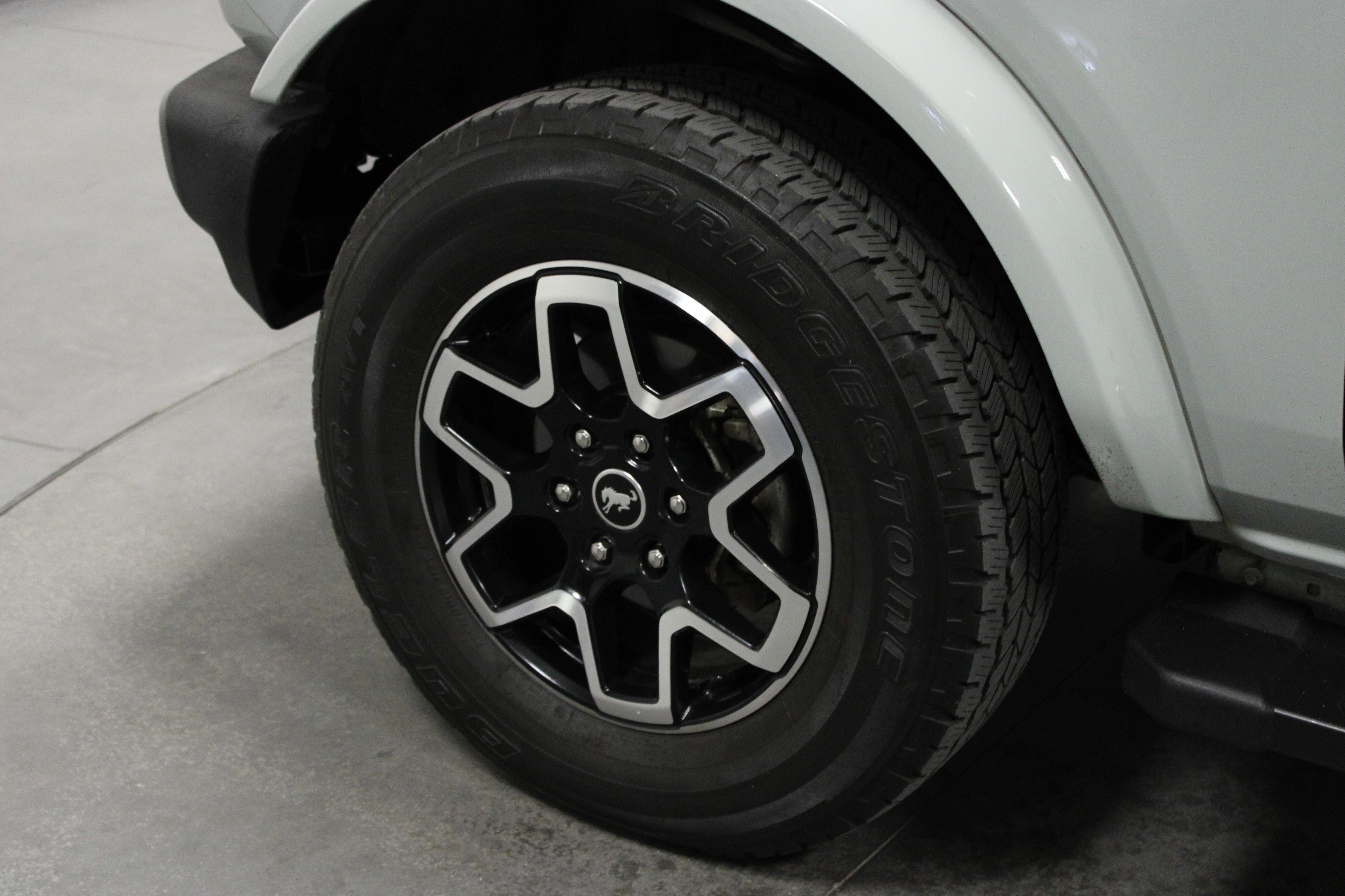 Used 2022 Ford Bronco Outer Banks image 10