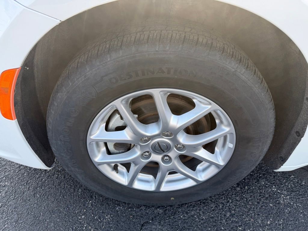 Used 2023 Chrysler Pacifica Touring-L image 14