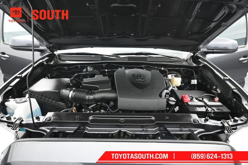 Used 2023 Toyota Tacoma SR AWD/4WD image 31
