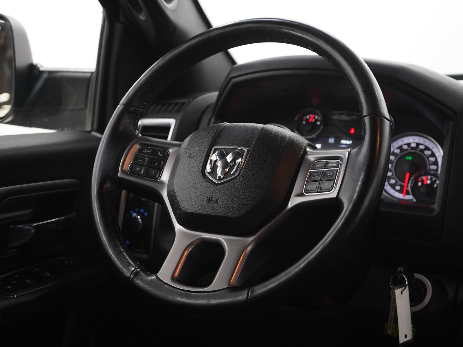 Used 2022 RAM 1500 Classic Warlock w/ Trailer & Traction Group AWD/4WD image 14