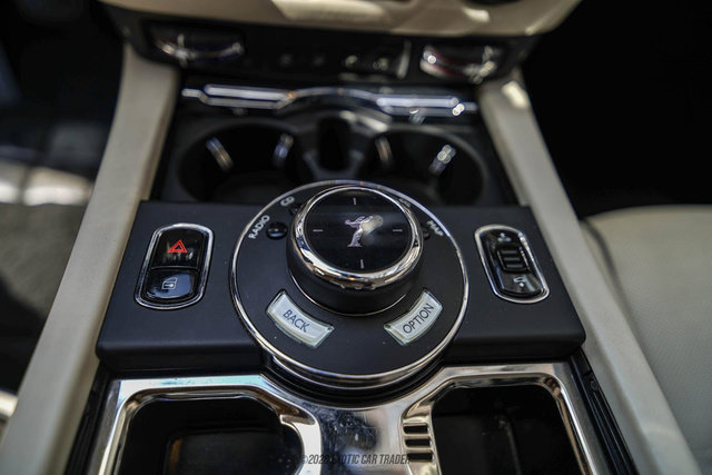 Used 2017 Rolls-Royce Wraith RWD image 35