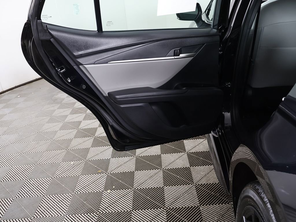 Used 2025 Toyota Camry SE FWD image 22