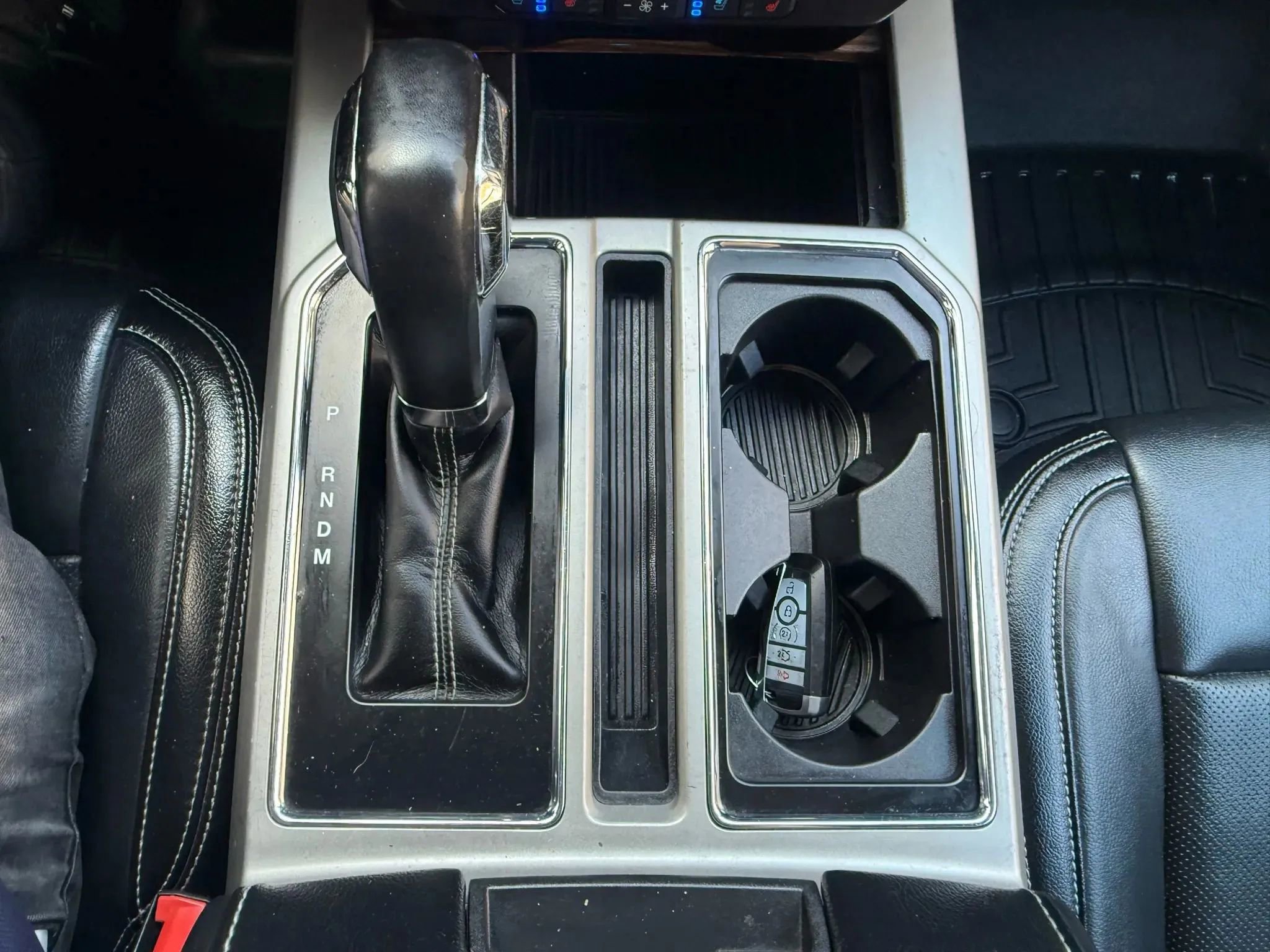 Used 2020 Ford F150 Lariat w/ Equipment Group 502A Luxury image 24