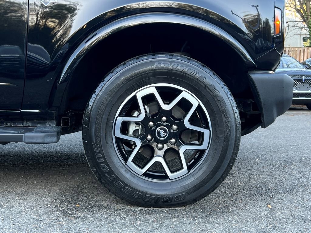 Used 2022 Ford Bronco Outer Banks image 9