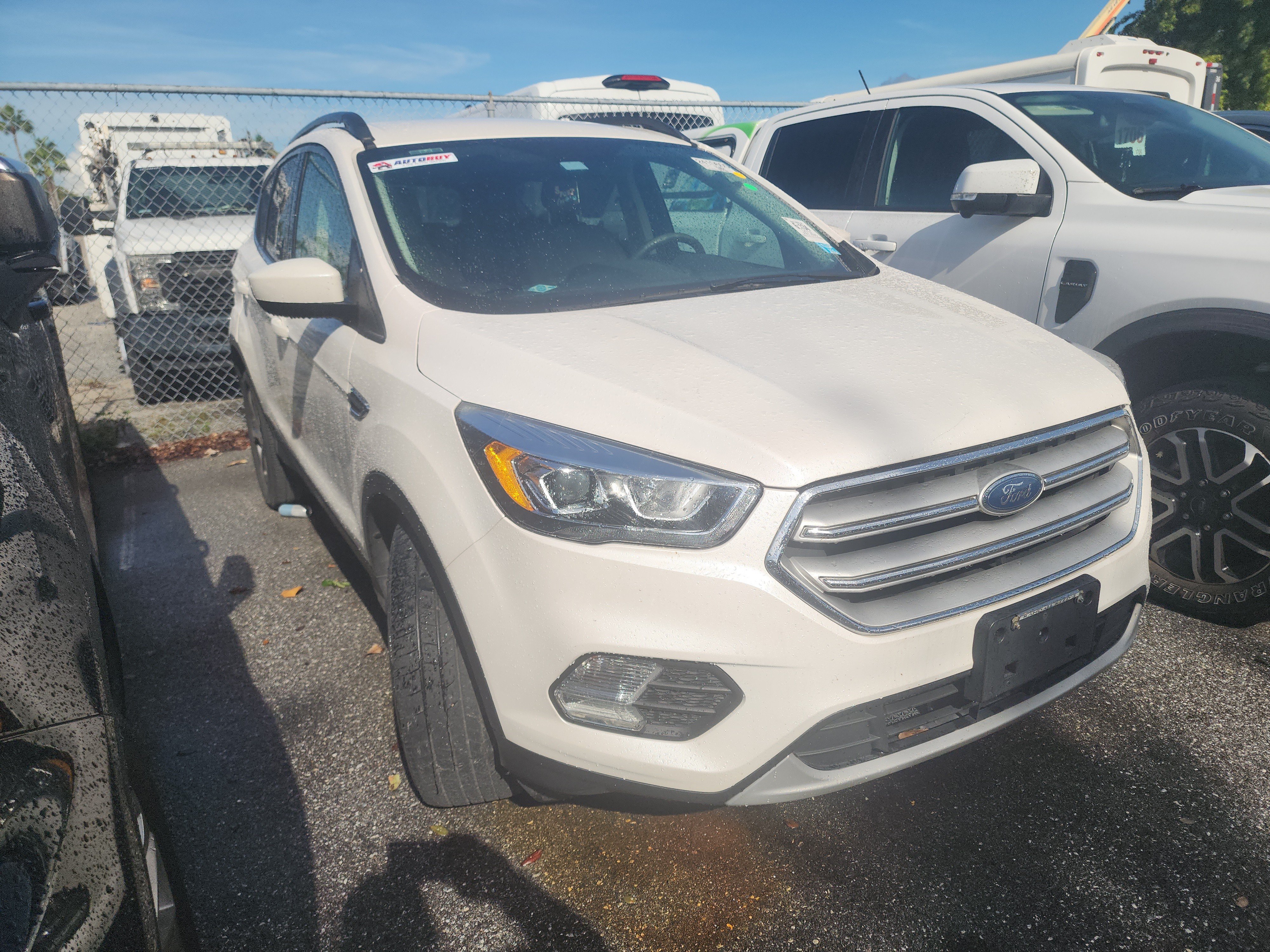 Used 2018 Ford Escape SEL FWD image 3