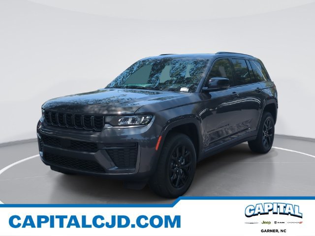 New 2026 Jeep Grand Cherokee Altitude RWD image 1