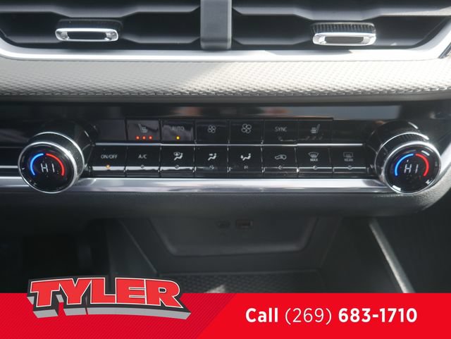 New 2026 Chevrolet Equinox LT w/ Convenience Package II AWD/4WD image 47