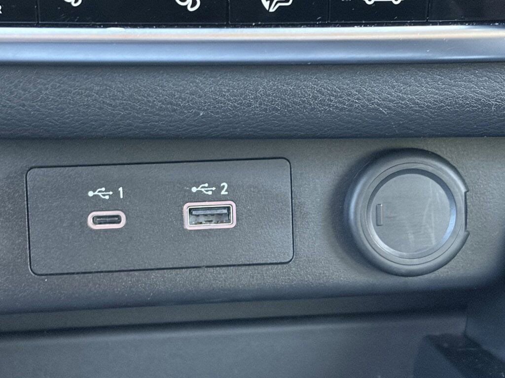 Certified 2023 Nissan Rogue SV image 15