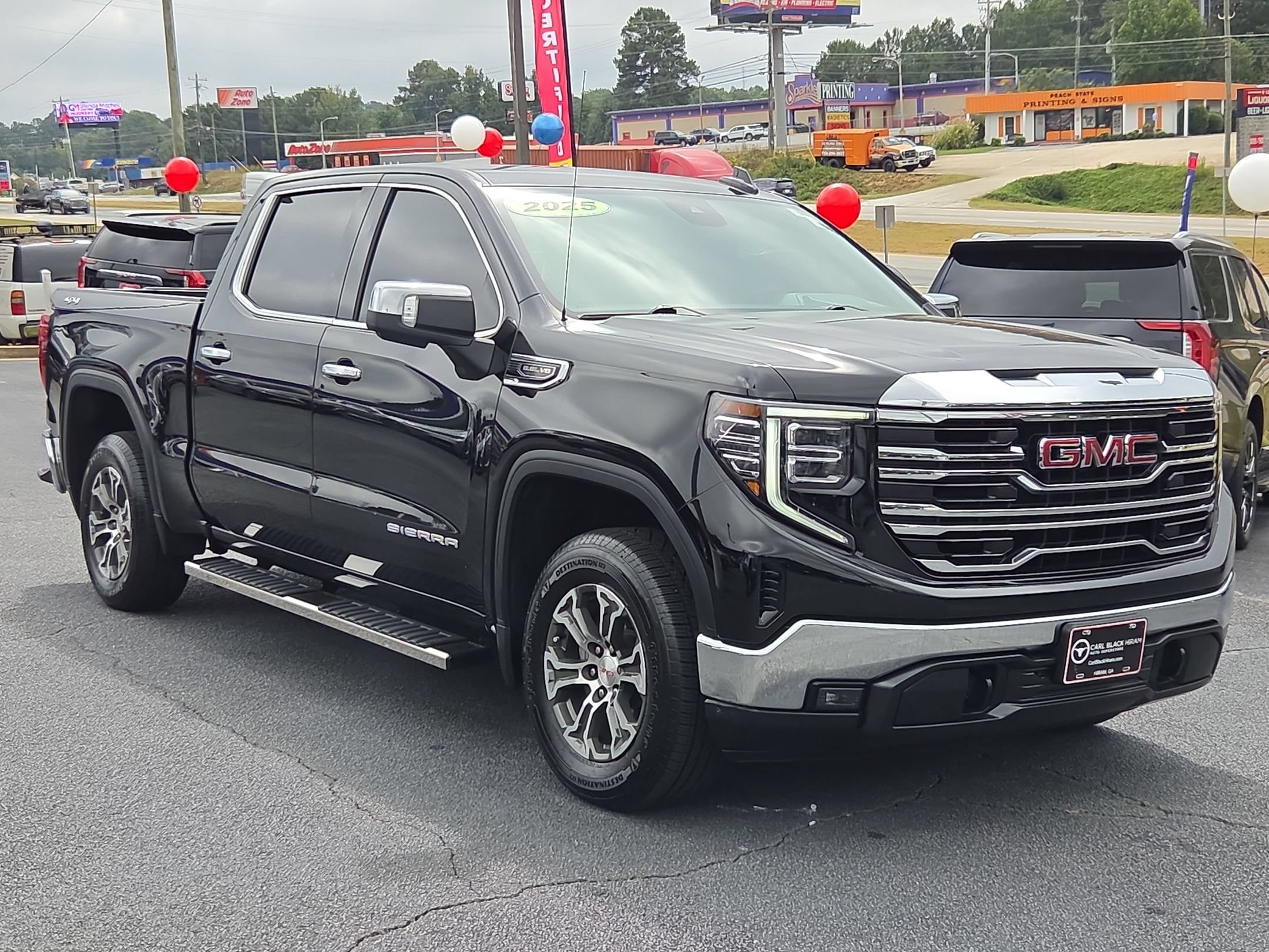 Used 2025 GMC Sierra 1500 SLT AWD/4WD image 3