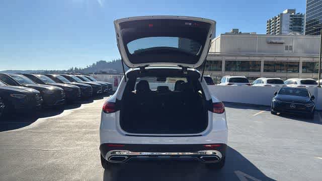 Used 2026 Mercedes-Benz GLC 300 4MATIC image 8