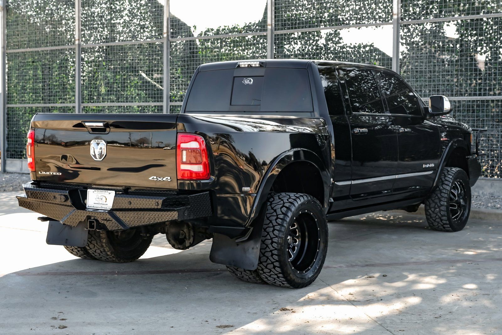 Used 2019 RAM 3500 Limited image 8
