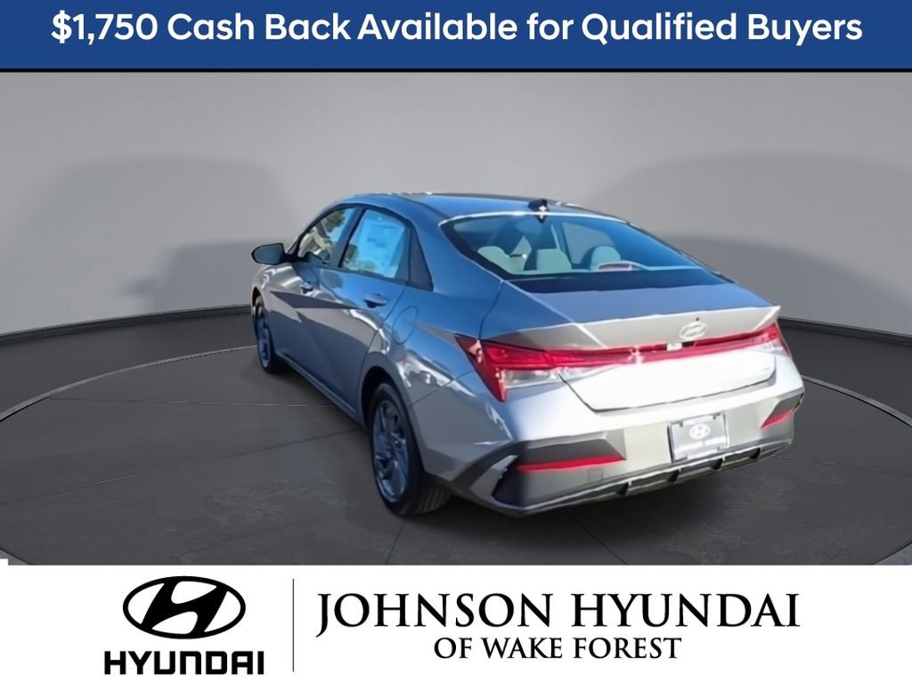 New 2026 Hyundai Elantra Blue image 8