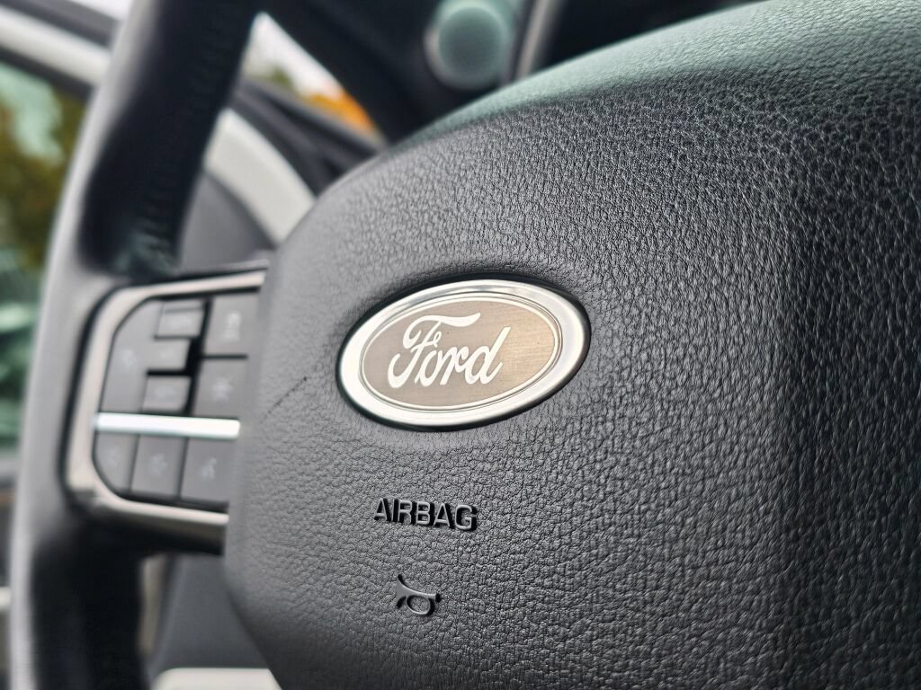 Used 2022 Ford F150 Platinum AWD/4WD image 22