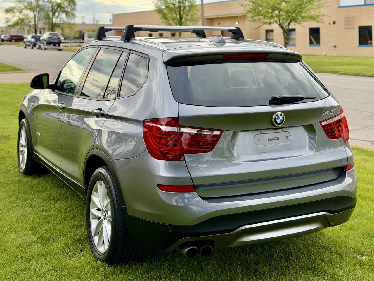 Used 2015 BMW X3 xDrive28i AWD/4WD image 9