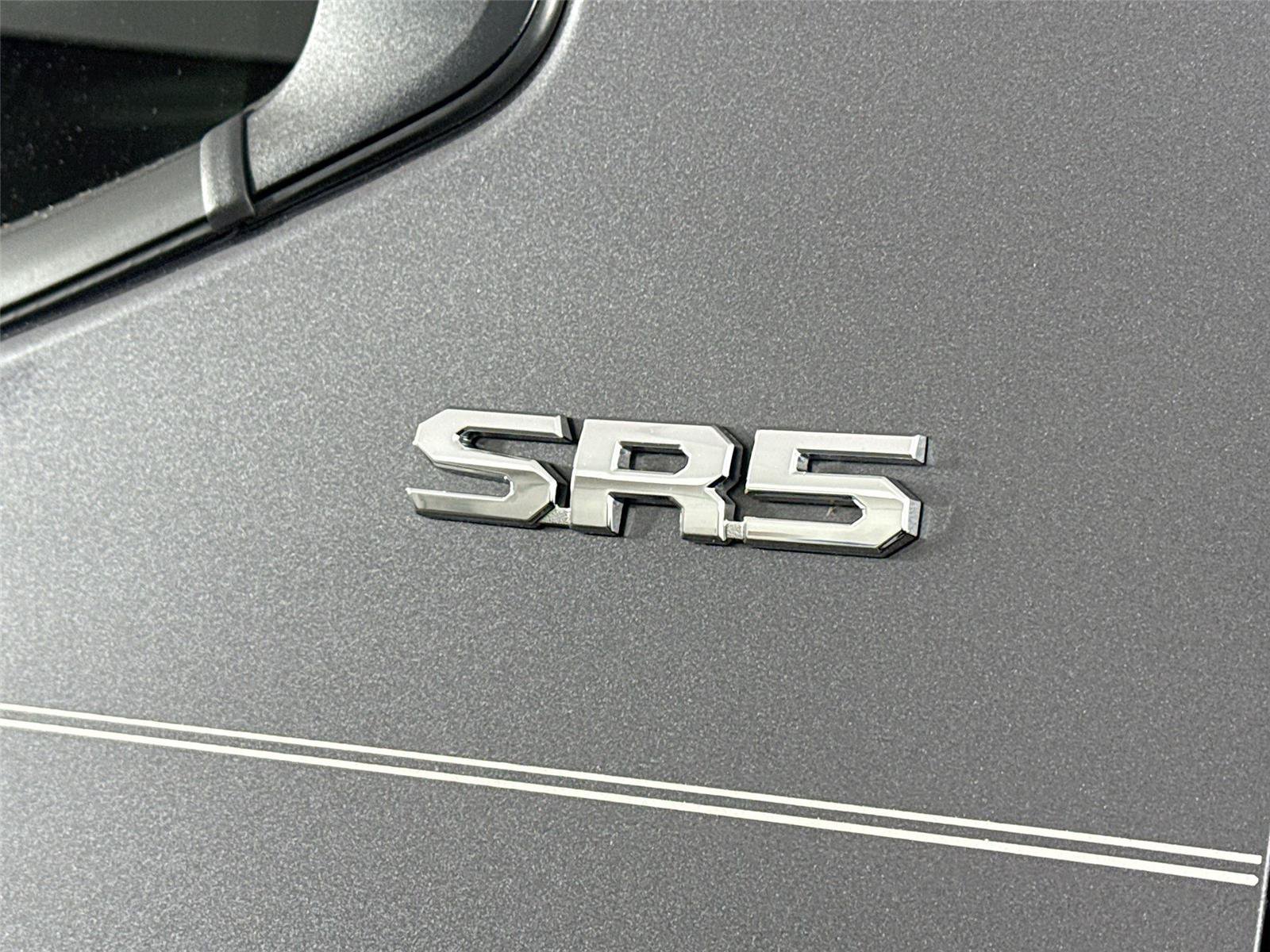 Used 2025 Toyota Tundra SR5 AWD/4WD image 14