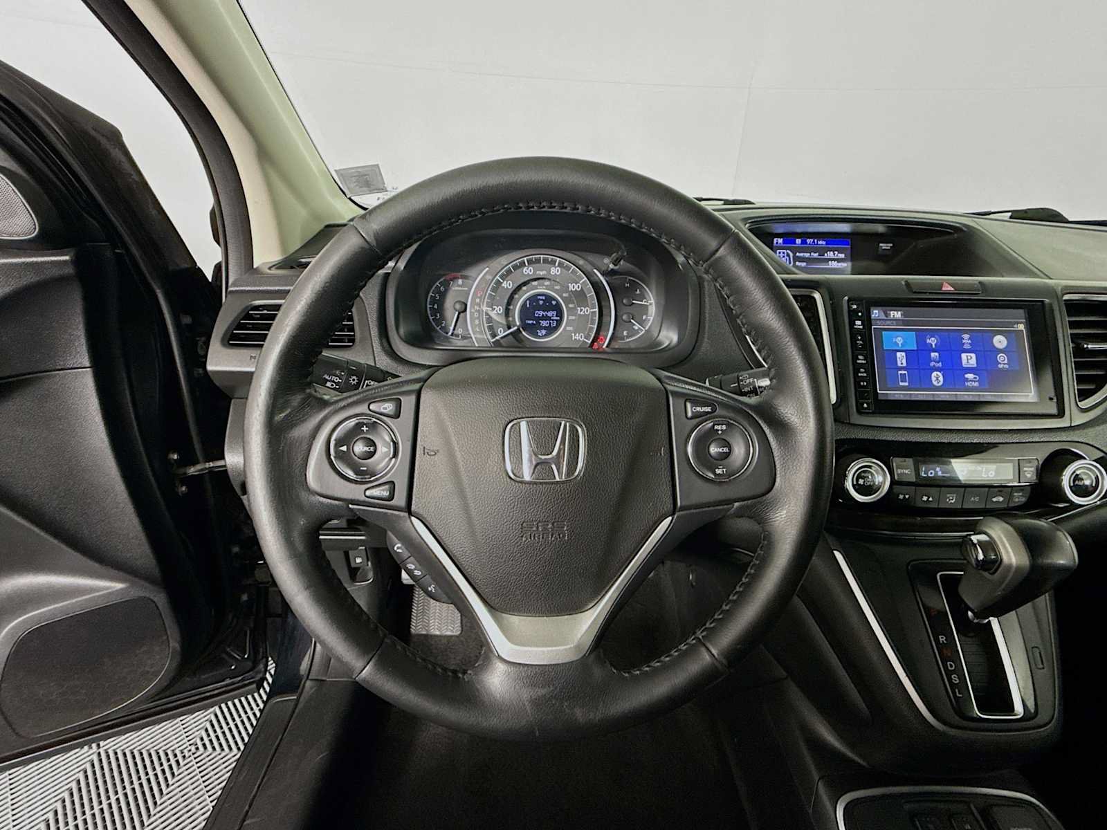 Used 2015 Honda CR-V EX-L image 9