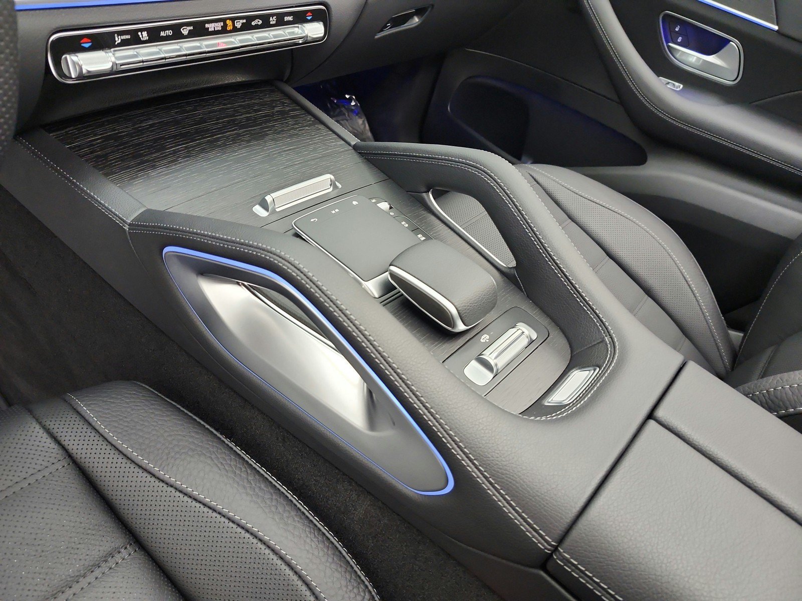New 2026 Mercedes-Benz GLS 450 4MATIC image 10