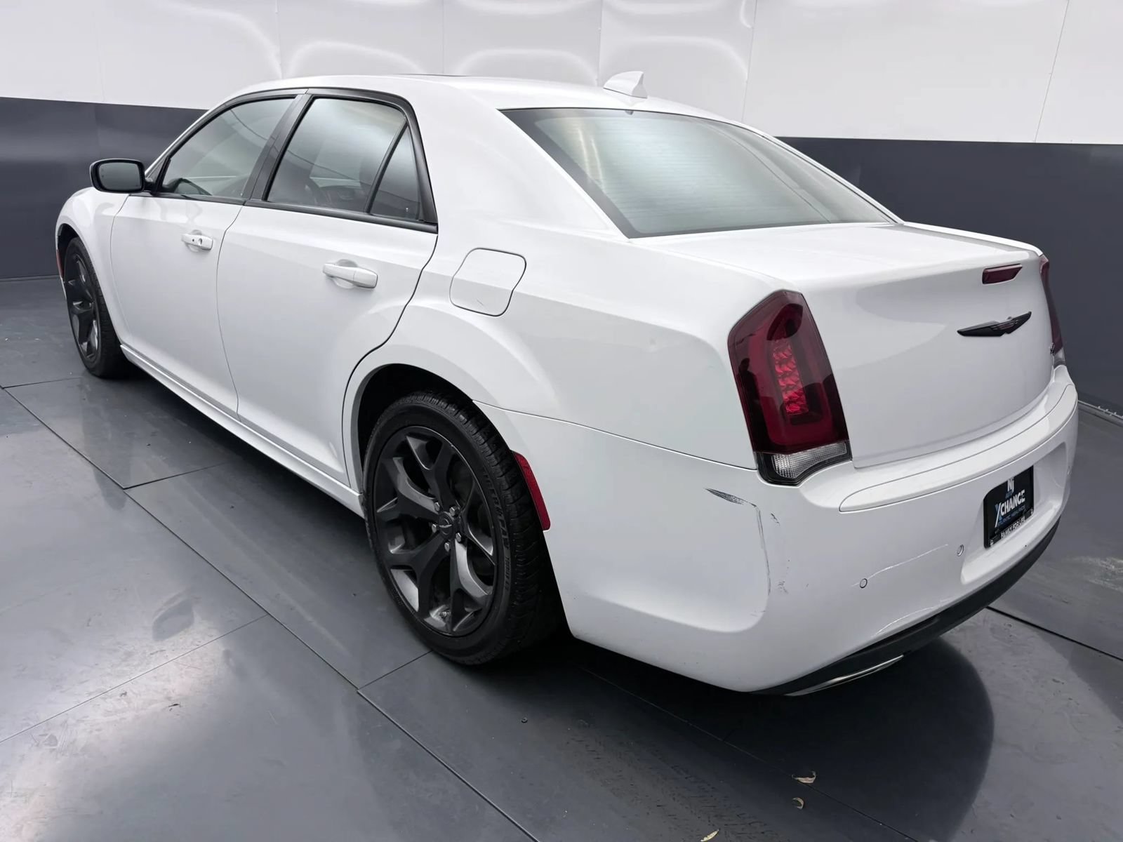 Used 2023 Chrysler 300 S RWD image 5