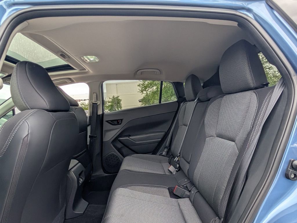 Used 2024 Subaru Crosstrek 2.0i Premium image 12